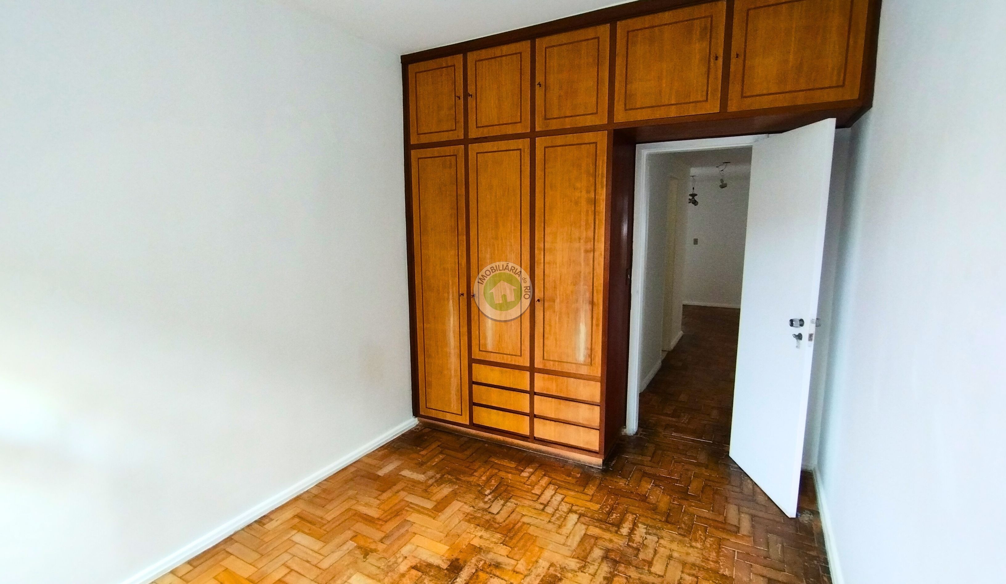 Apartamento à venda com 4 quartos, 160m² - Foto 18