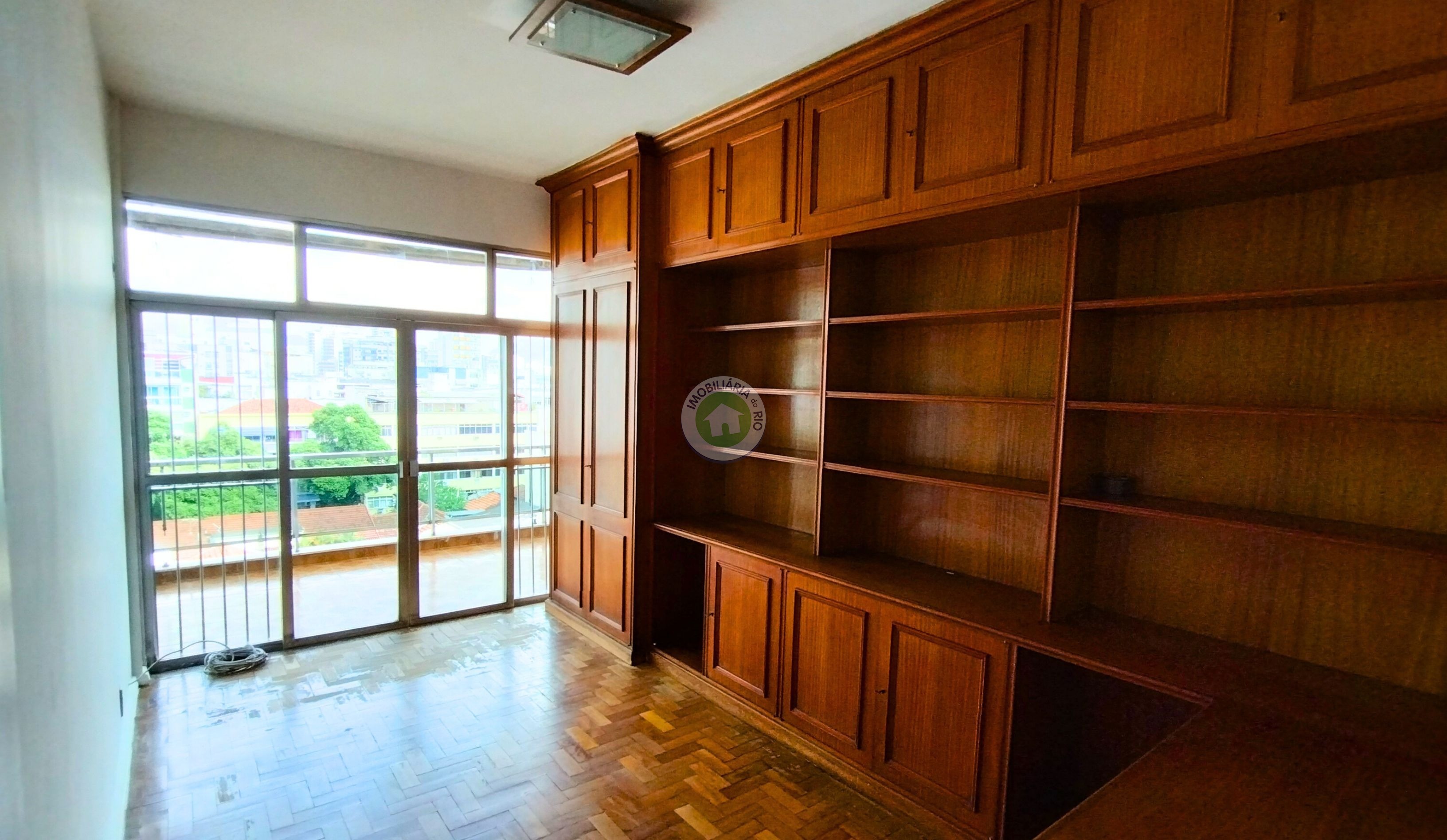 Apartamento à venda com 4 quartos, 160m² - Foto 8