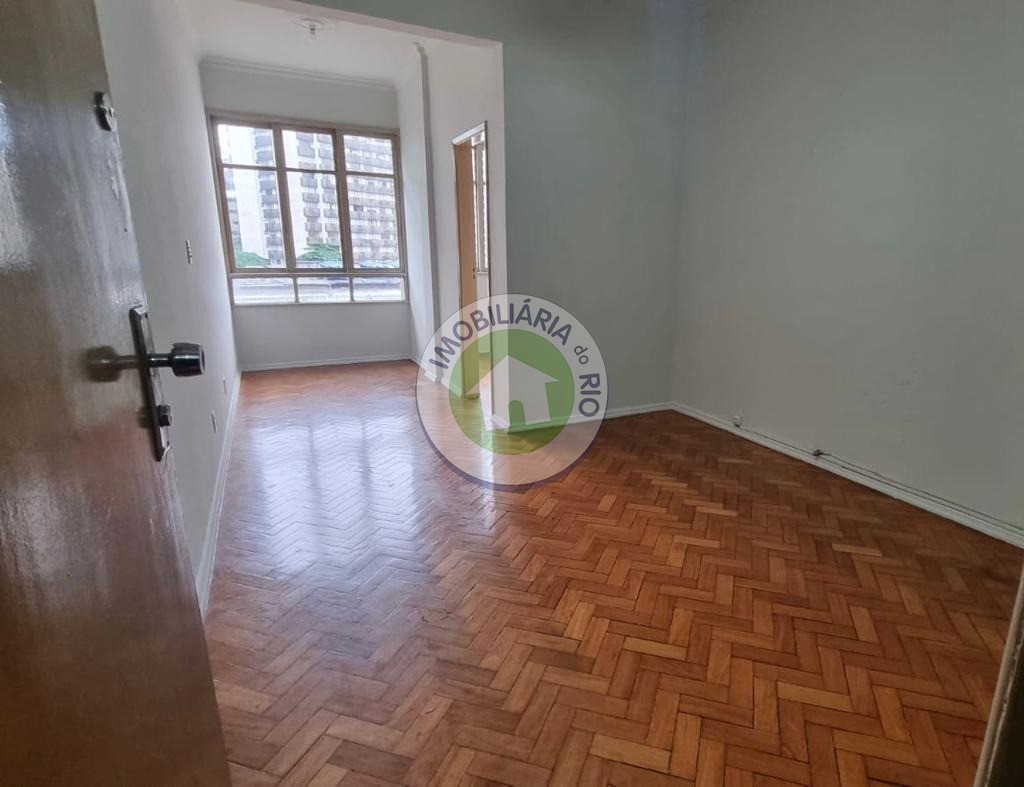 Apartamento à venda com 1 quarto, 31m² - Foto 1