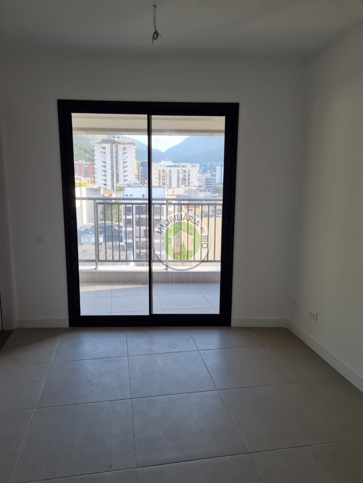 Apartamento à venda com 3 quartos, 106m² - Foto 14