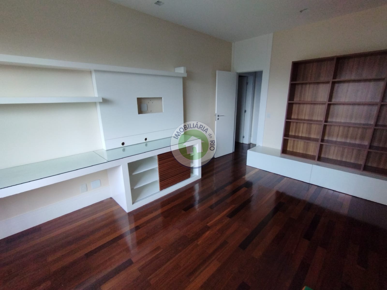 Apartamento à venda e aluguel com 4 quartos, 333m² - Foto 17