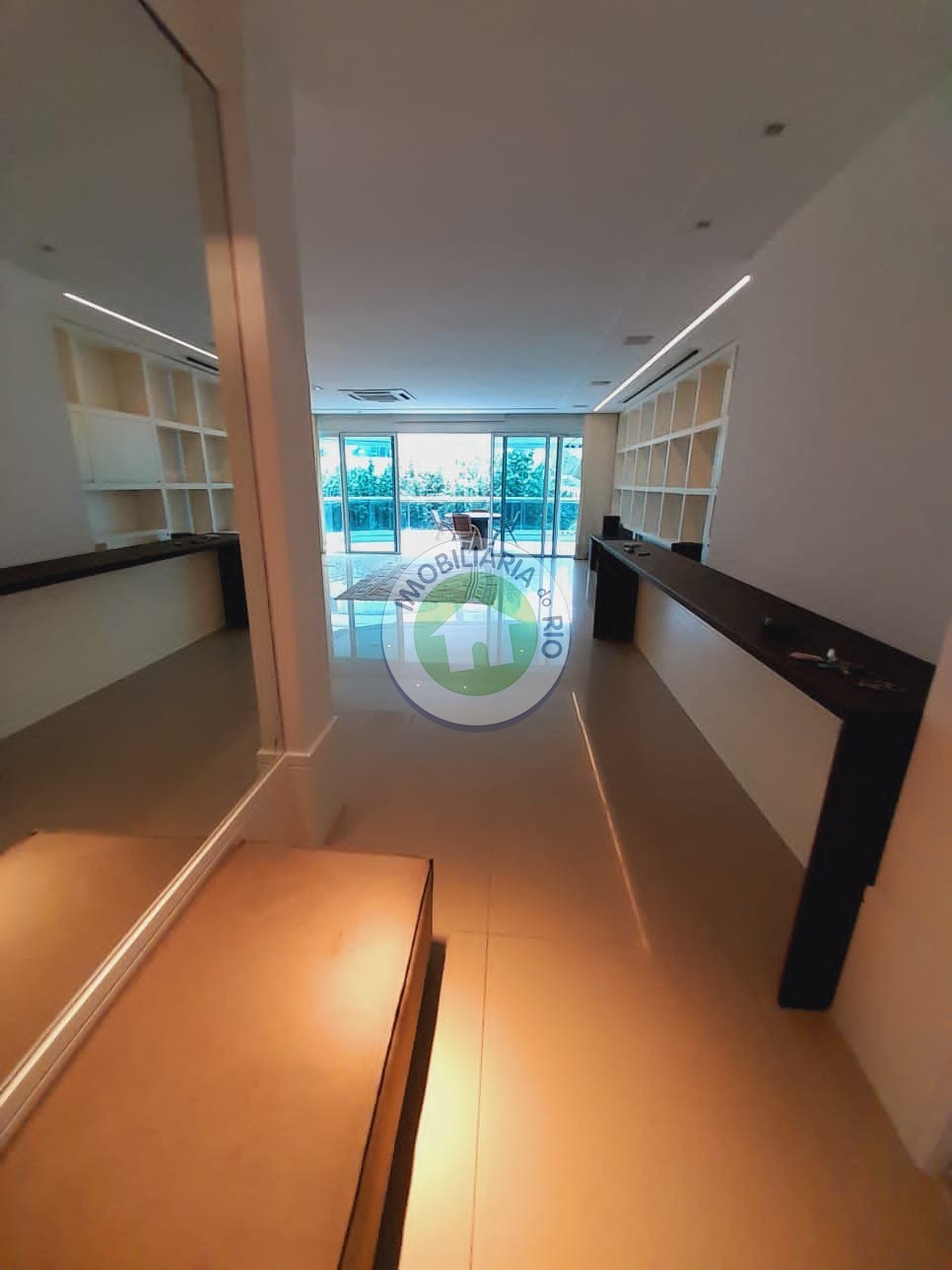 Apartamento à venda e aluguel com 4 quartos, 290m² - Foto 1