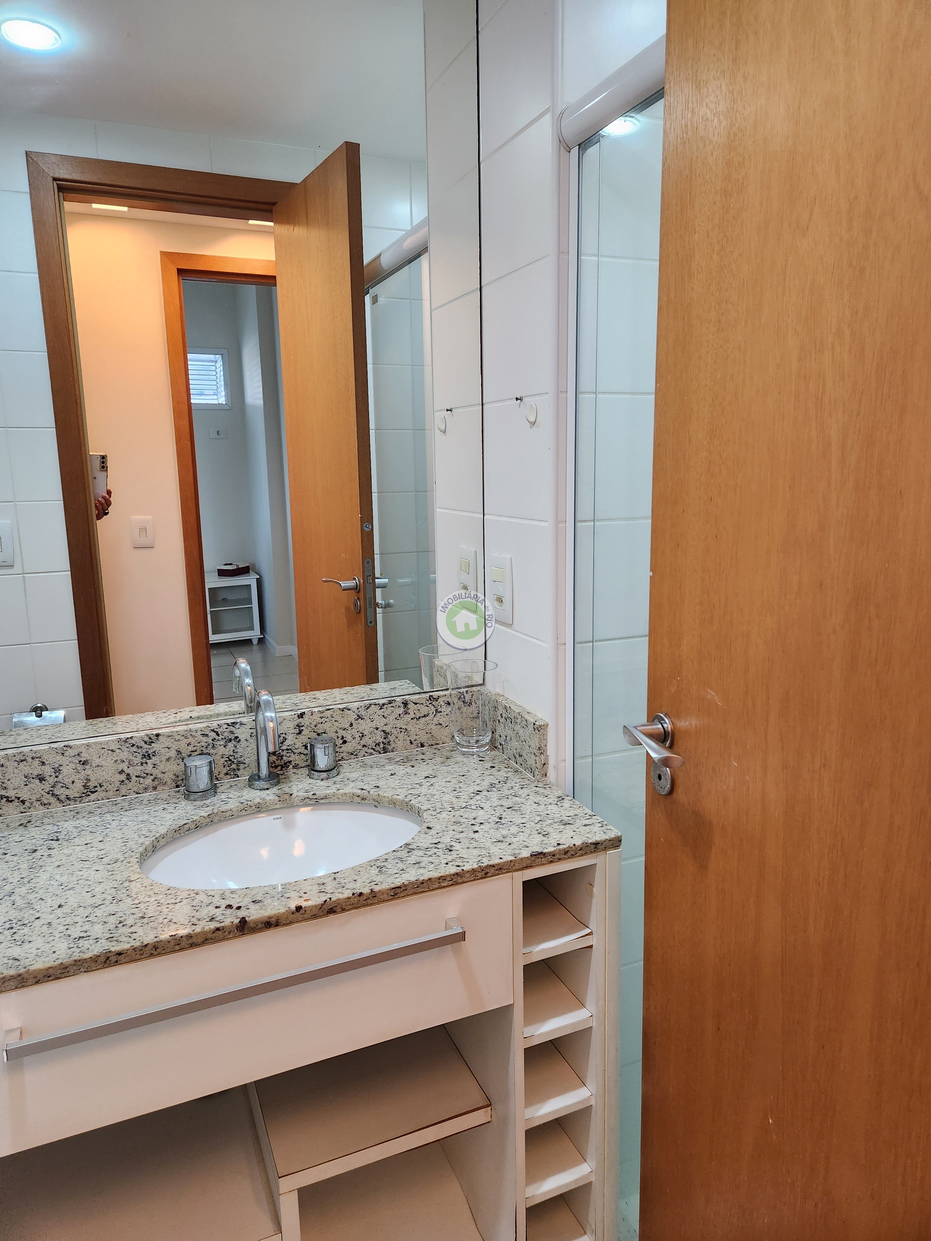 Apartamento à venda e aluguel com 2 quartos, 68m² - Foto 9