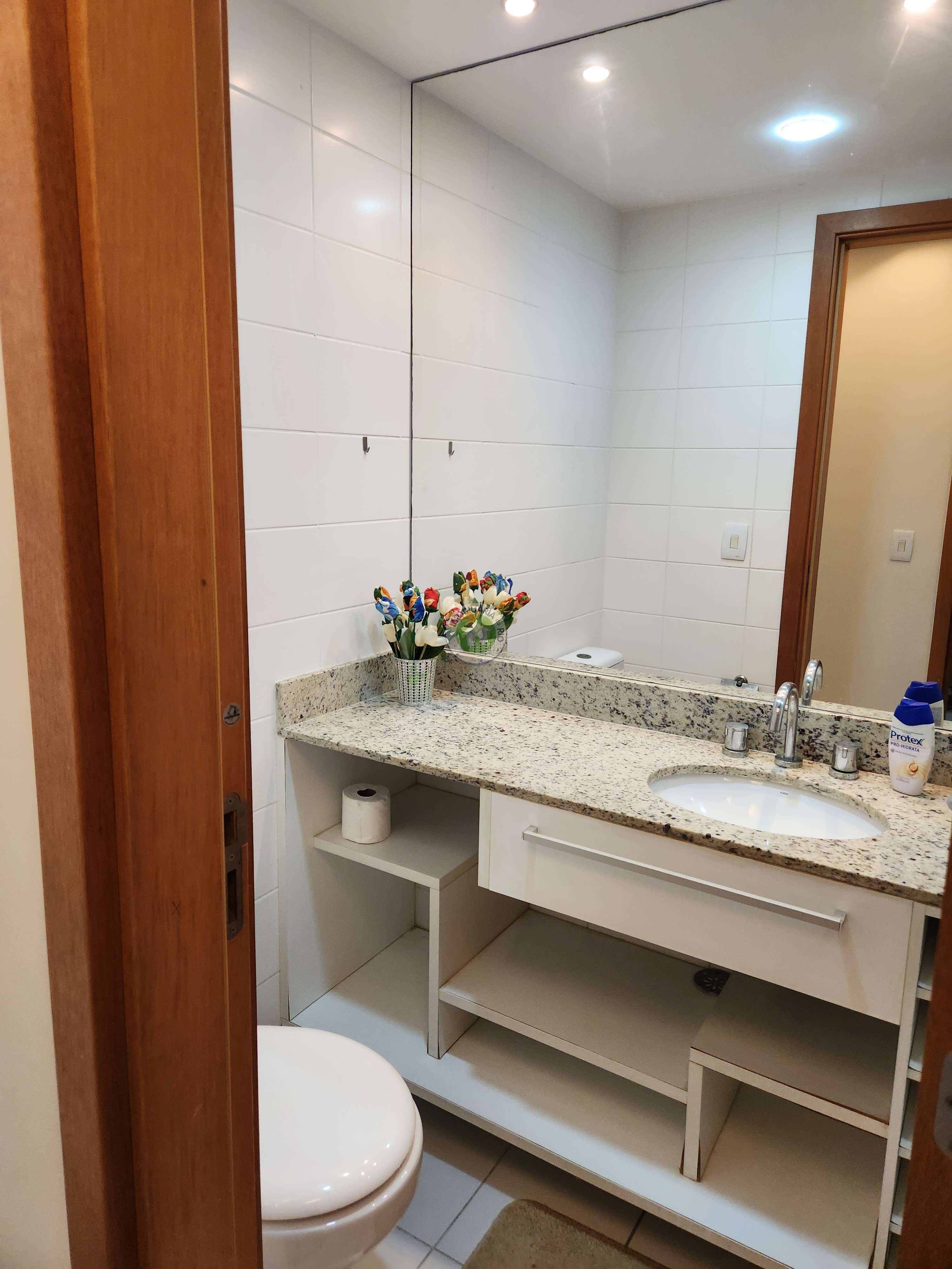 Apartamento à venda e aluguel com 2 quartos, 68m² - Foto 8