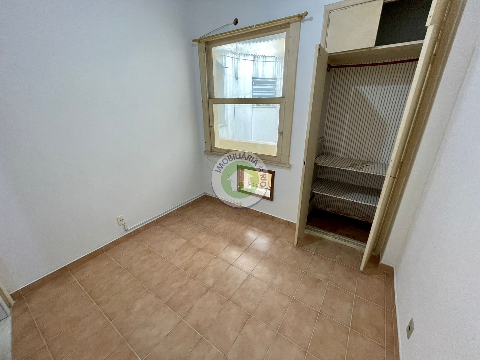 Apartamento à venda com 1 quarto, 35m² - Foto 11