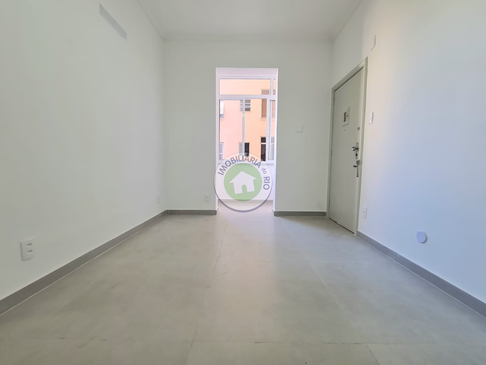 Apartamento à venda com 1 quarto, 40m² - Foto 4