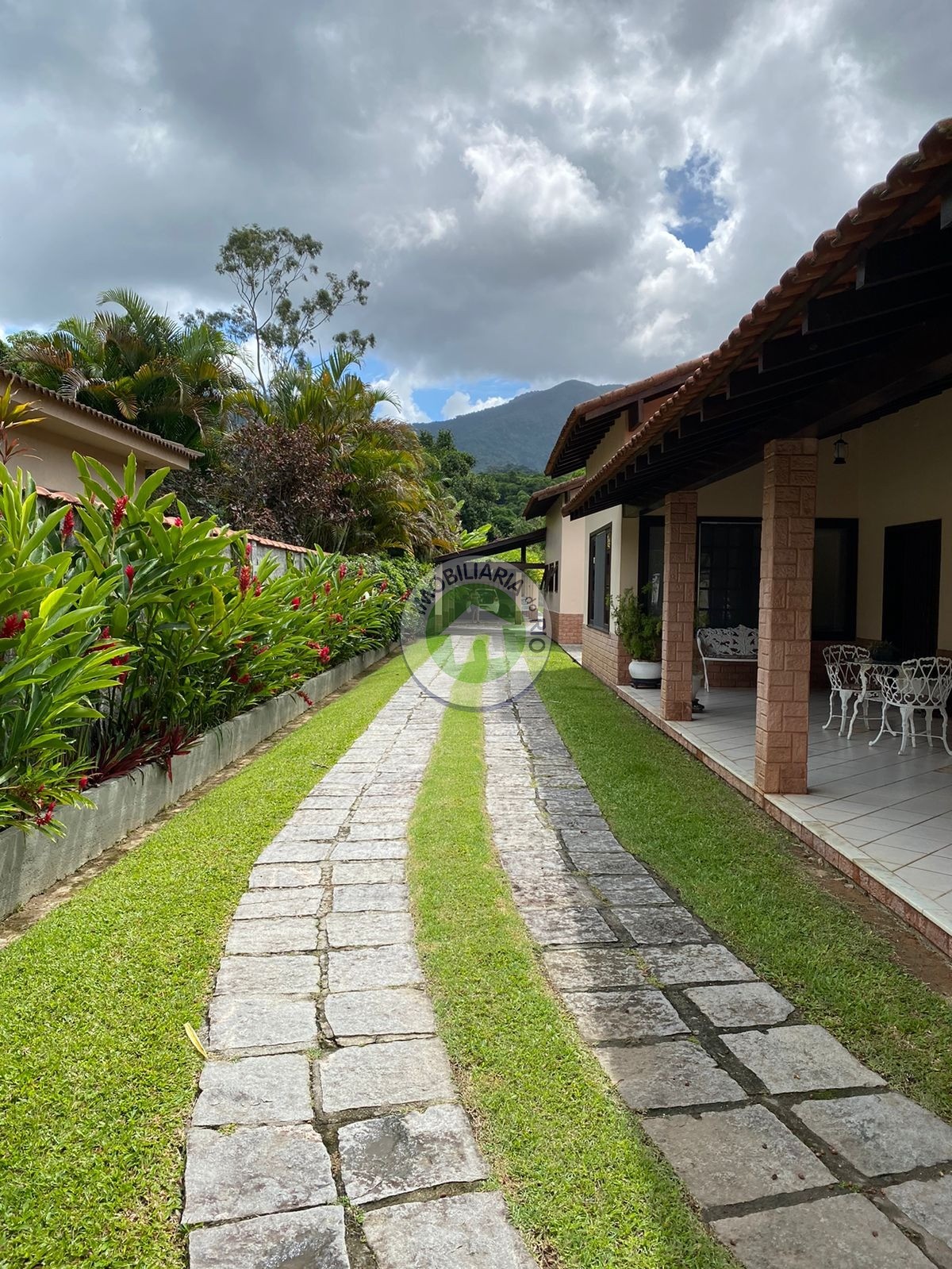 Casa à venda com 5 quartos, 3000m² - Foto 54