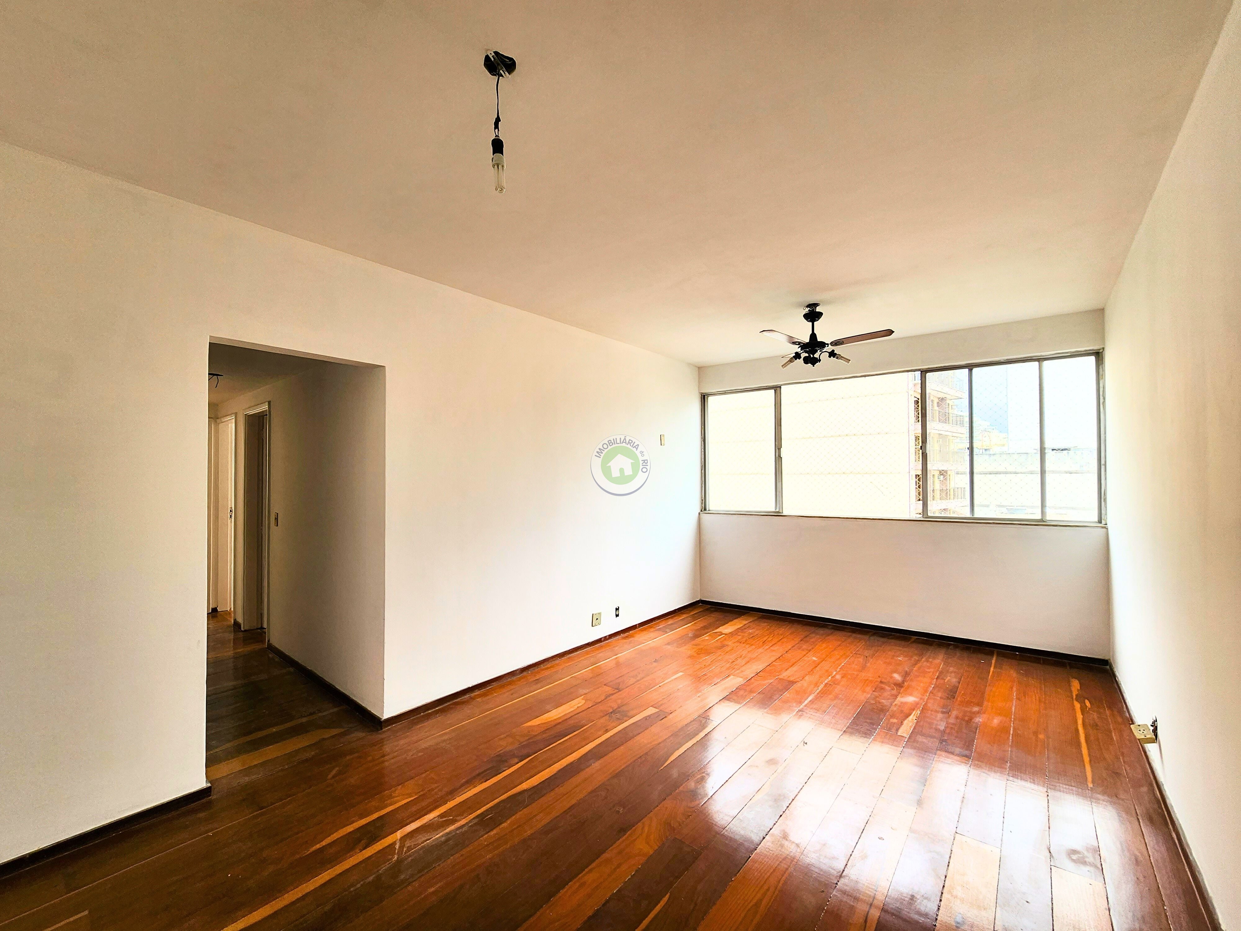 Apartamento à venda com 3 quartos, 90m² - Foto 3