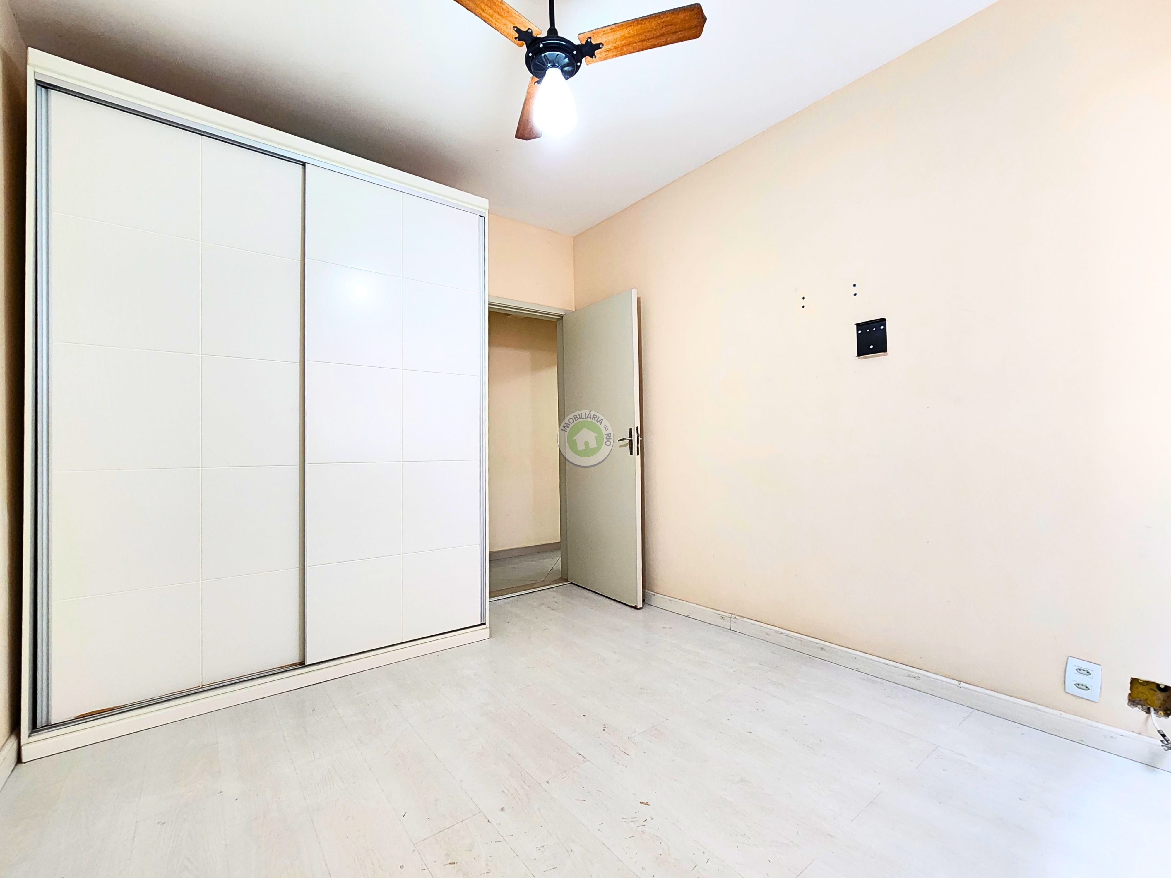 Apartamento à venda com 2 quartos, 57m² - Foto 32