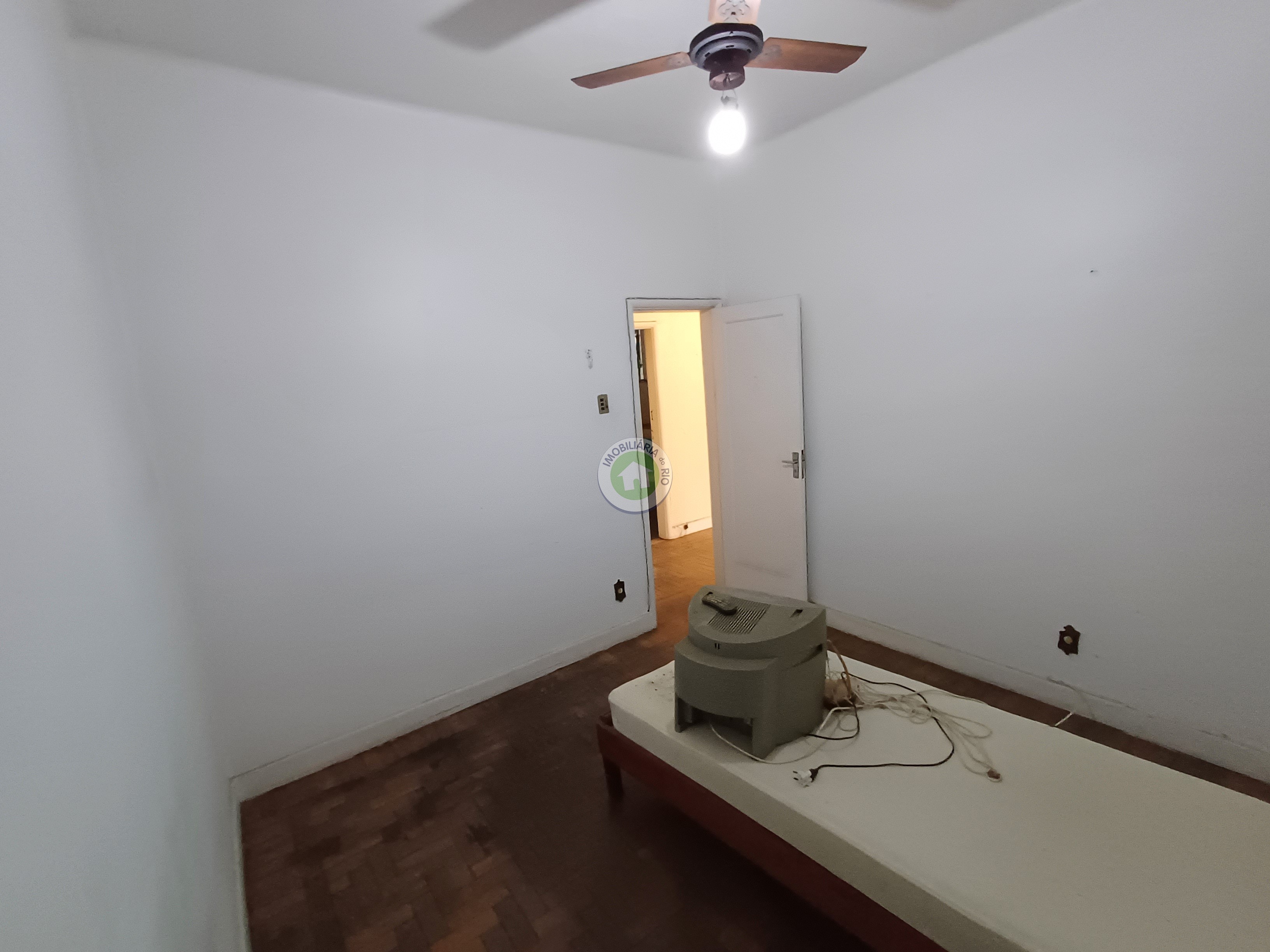 Apartamento à venda com 3 quartos, 96m² - Foto 13