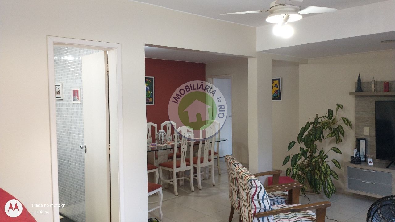 Casa de Condomínio à venda com 2 quartos, 170m² - Foto 2