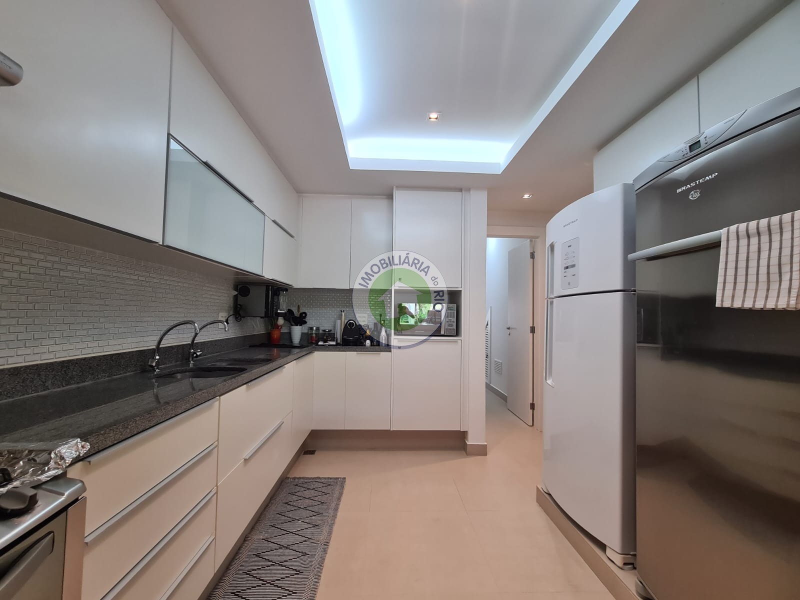 Casa à venda com 5 quartos, 200m² - Foto 40