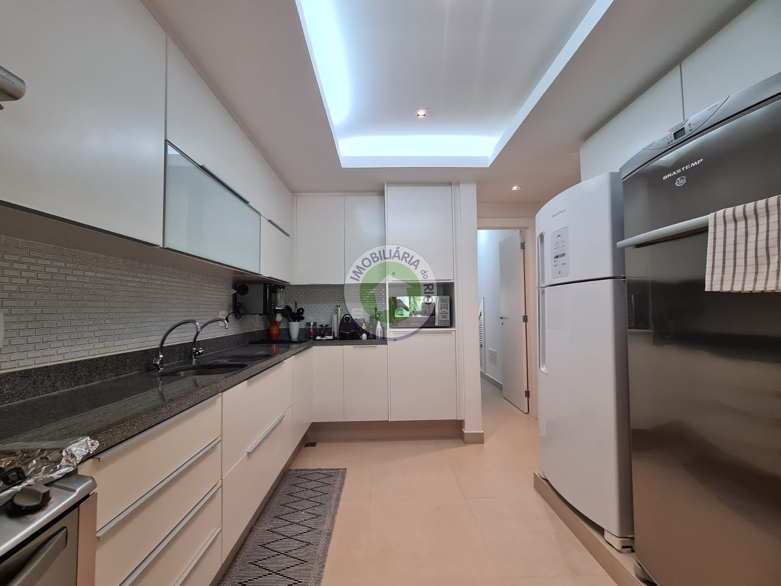 Casa à venda com 5 quartos, 200m² - Foto 45