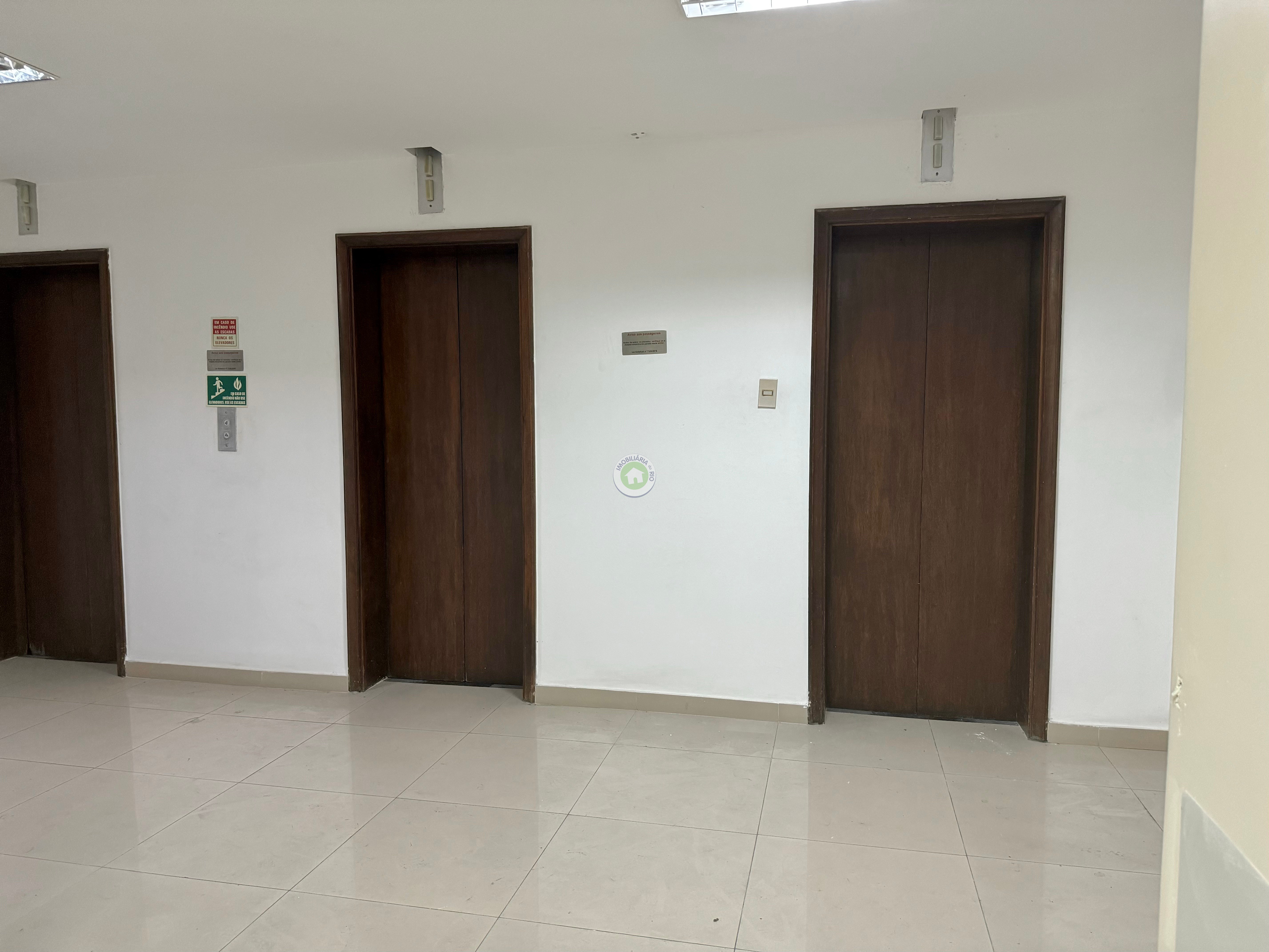 Conjunto Comercial-Sala para alugar, 141m² - Foto 2