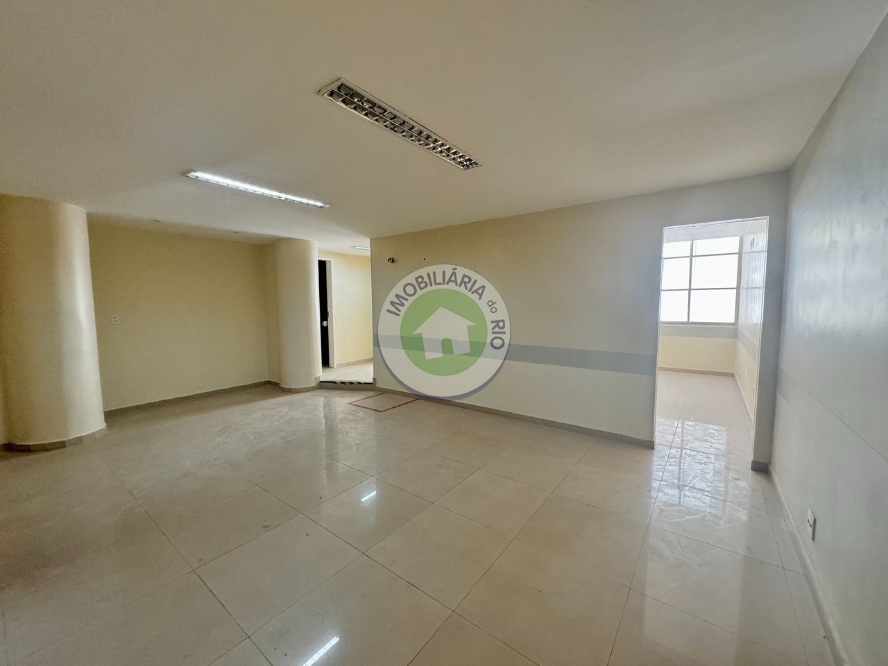 Conjunto Comercial-Sala para alugar, 68m² - Foto 1