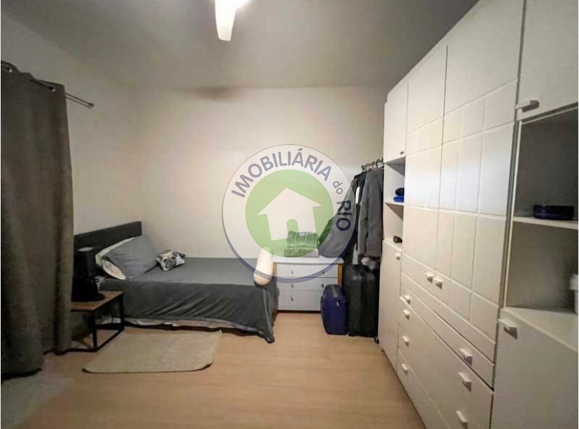 Casa à venda com 4 quartos, 330m² - Foto 25