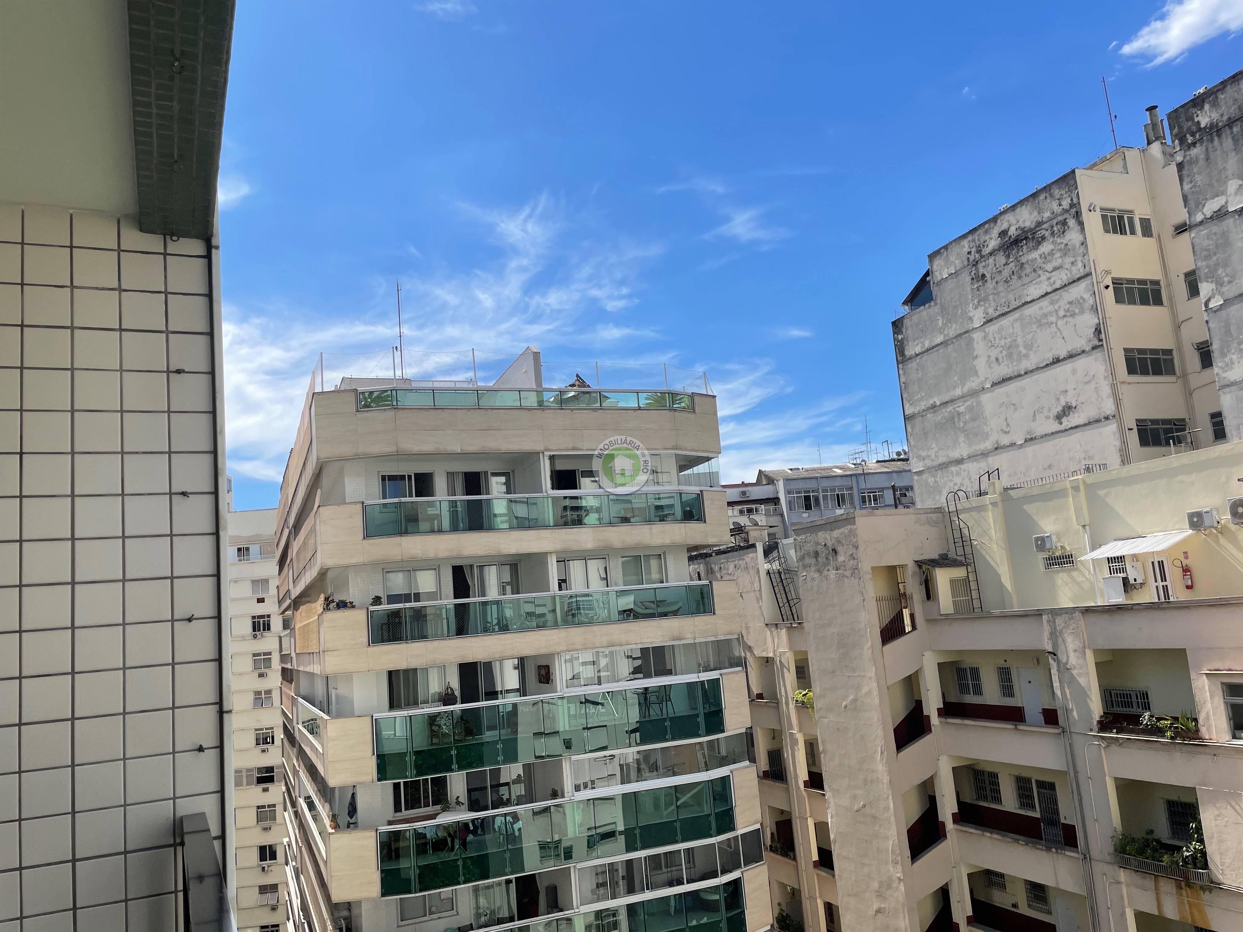 Apartamento à venda com 2 quartos, 68m² - Foto 13