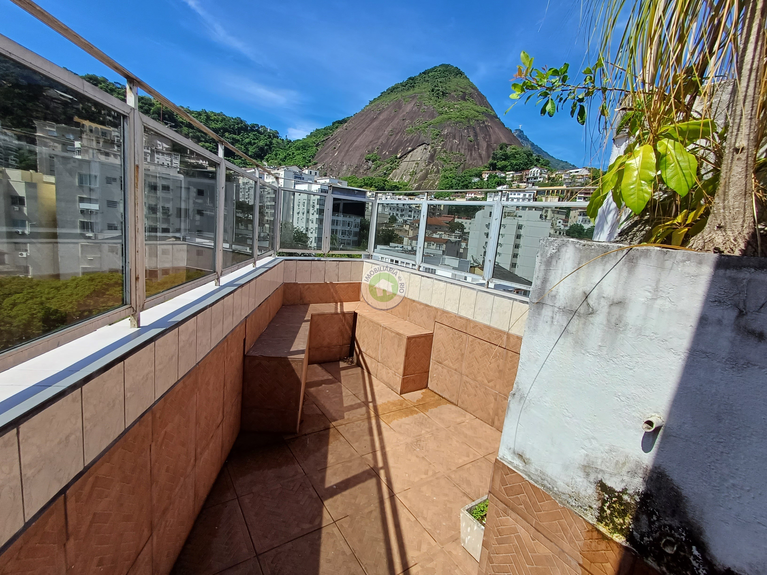 Cobertura à venda com 3 quartos, 142m² - Foto 1