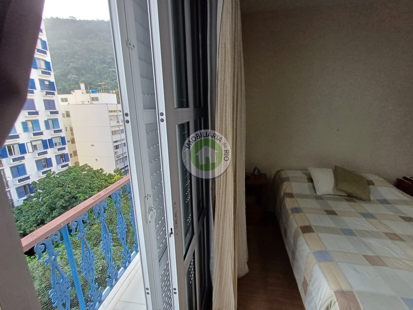 Apartamento à venda com 3 quartos, 165m² - Foto 23