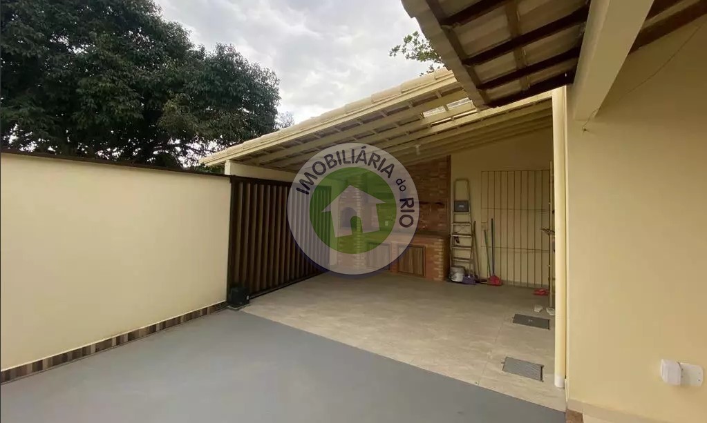 Casa à venda com 2 quartos, 250m² - Foto 3