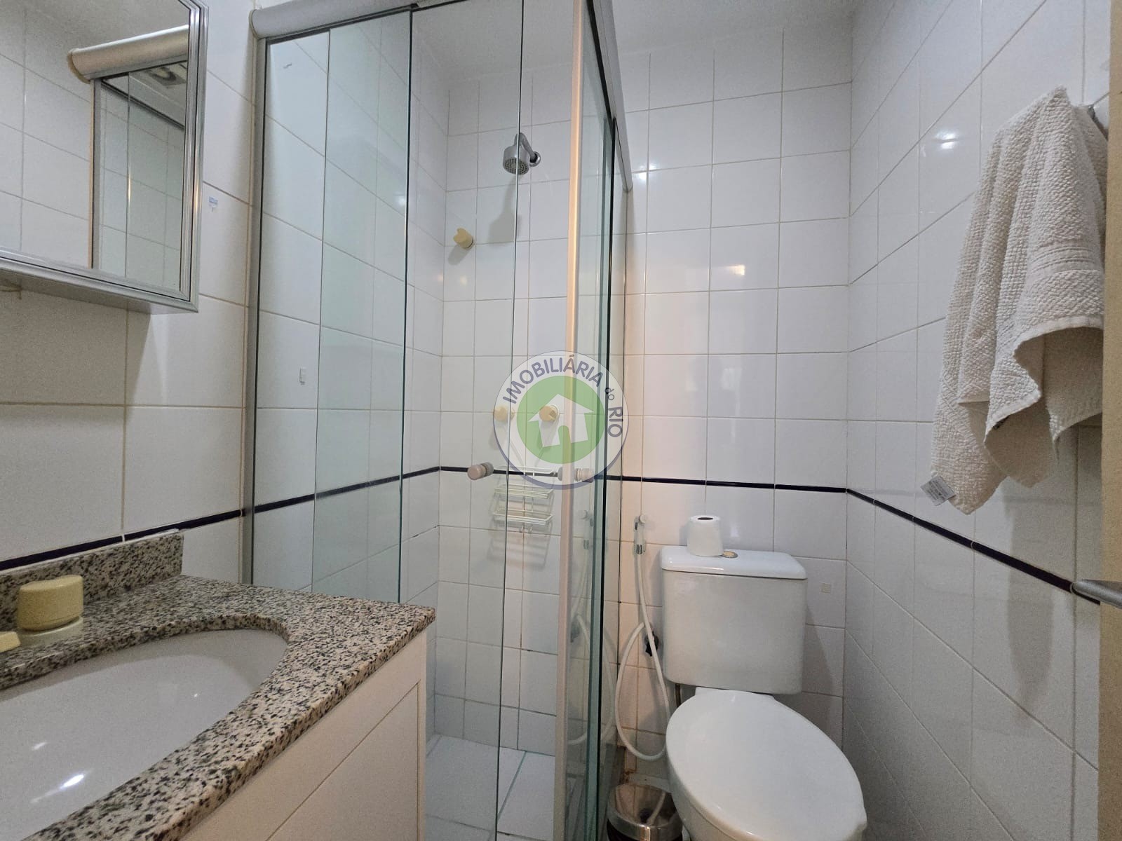 Apartamento à venda com 2 quartos, 63m² - Foto 3