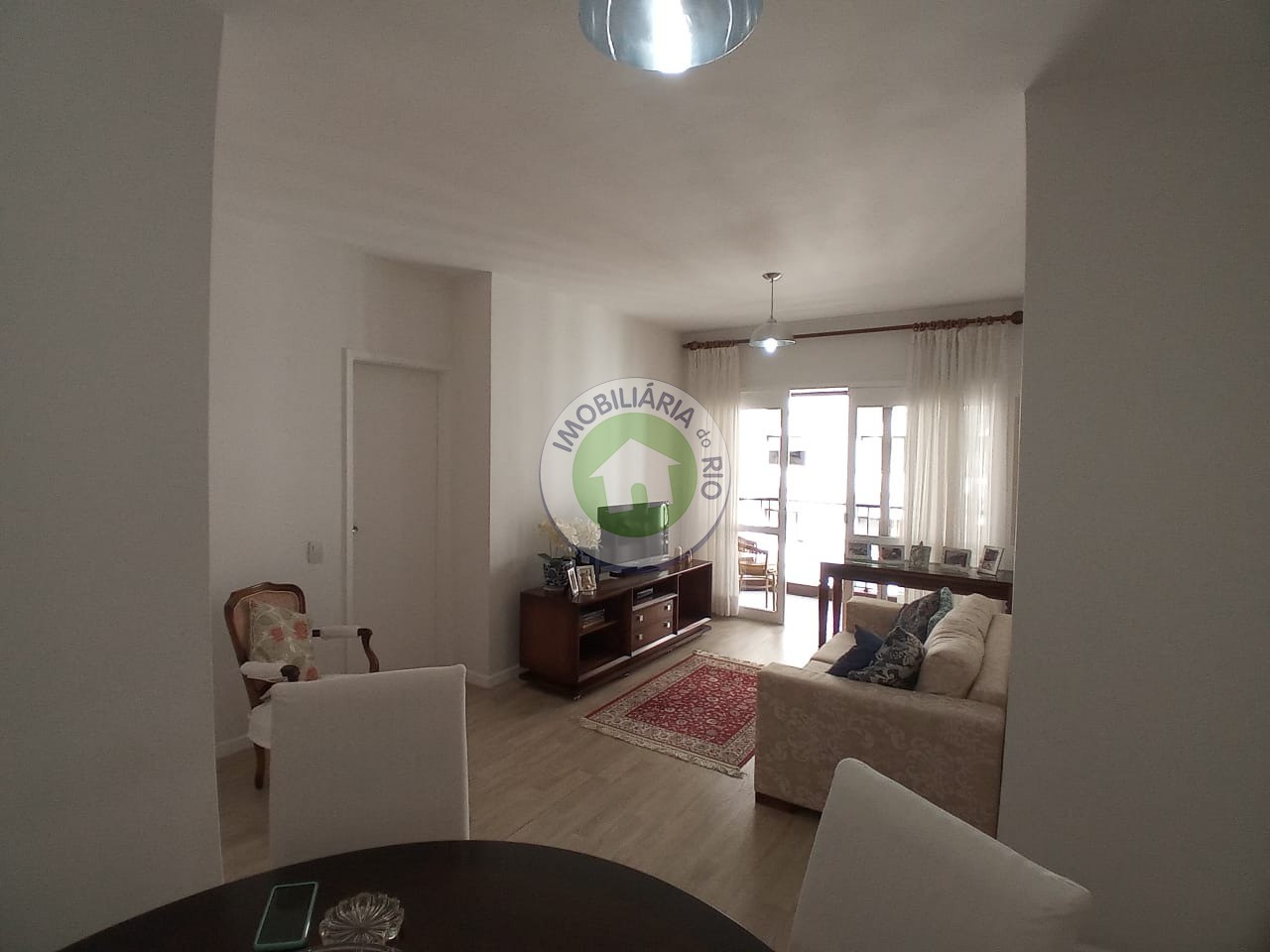 Apartamento à venda com 2 quartos, 83m² - Foto 3