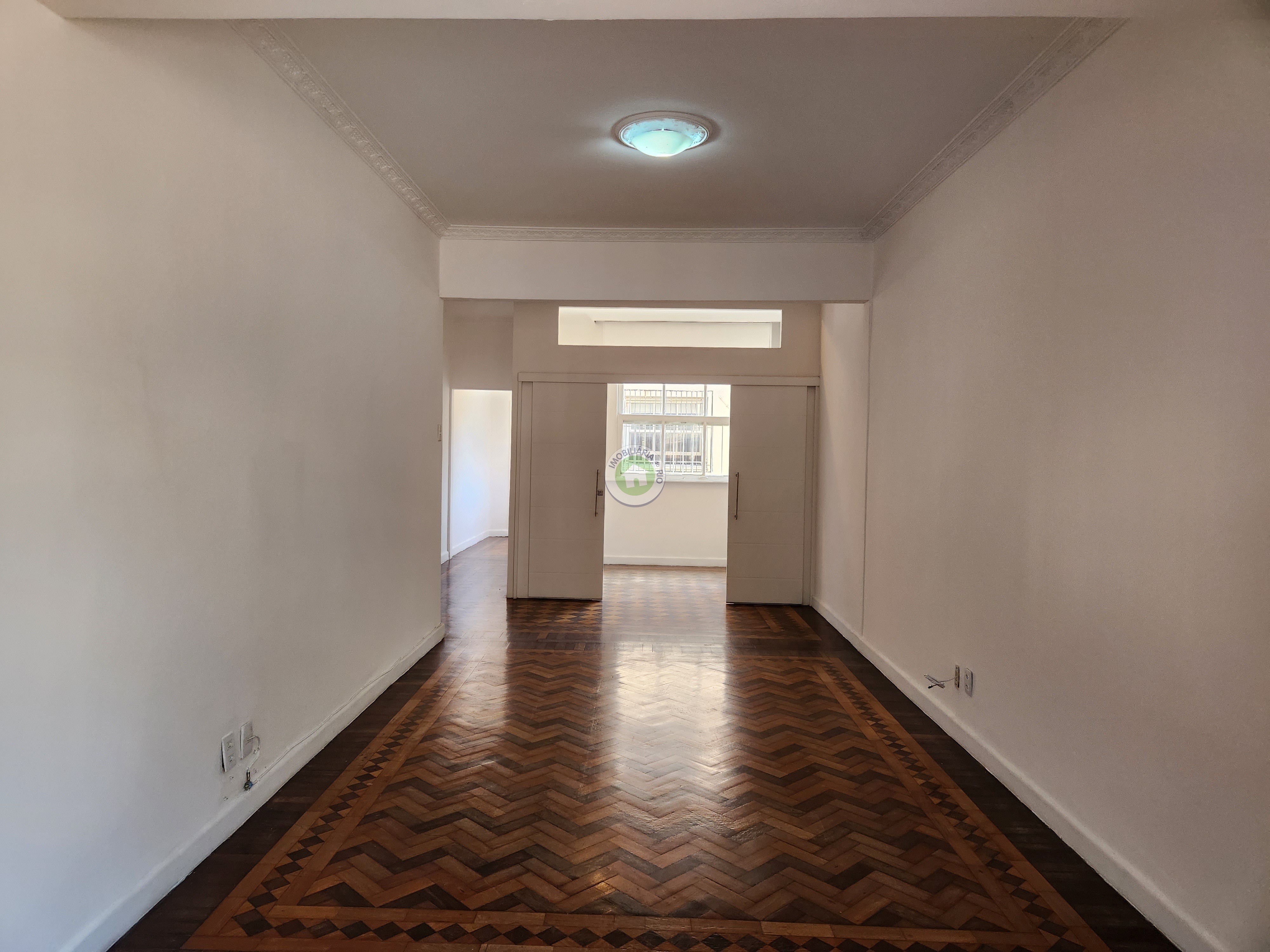 Apartamento à venda com 3 quartos, 110m² - Foto 5