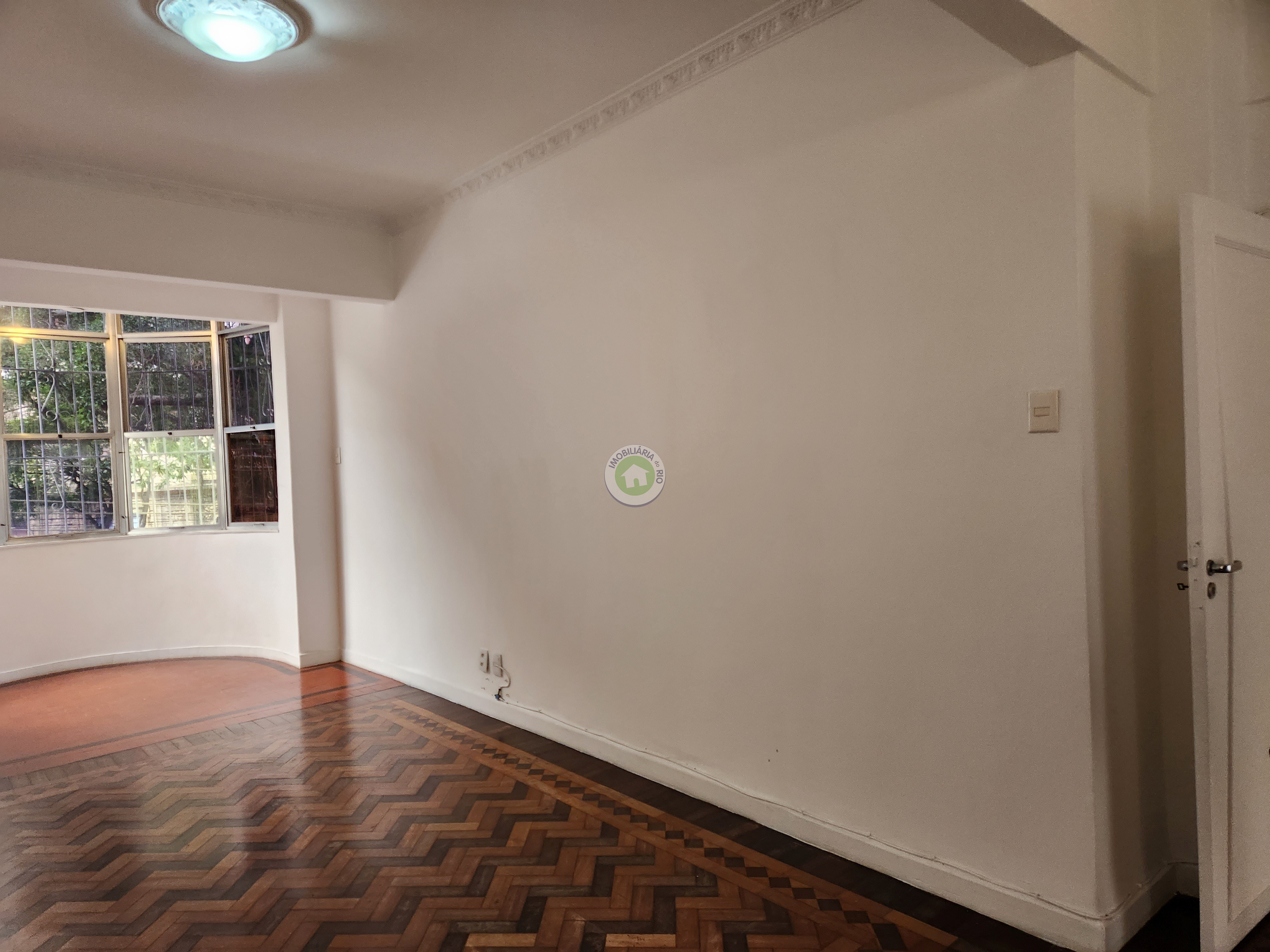 Apartamento à venda com 3 quartos, 110m² - Foto 3