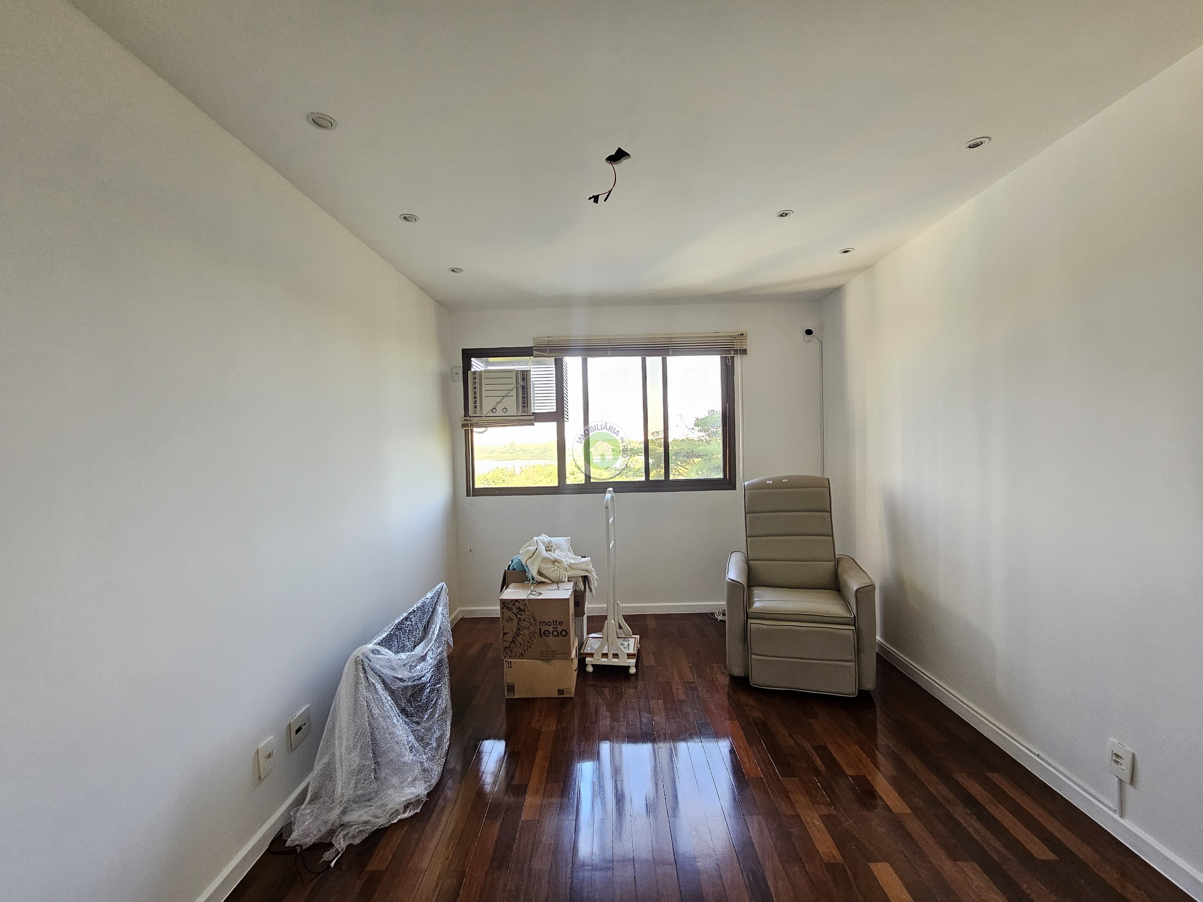 Apartamento para alugar com 4 quartos, 178m² - Foto 16