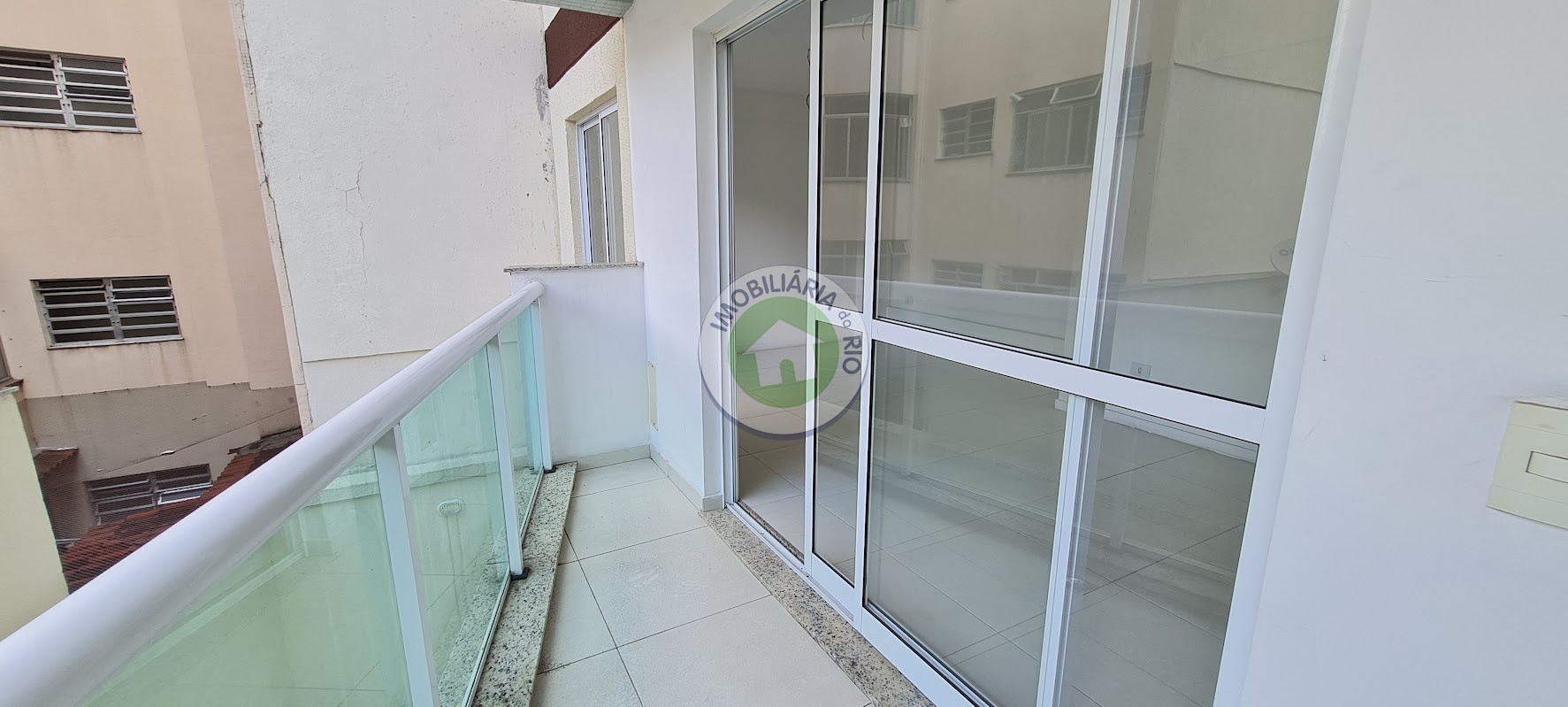 Apartamento à venda com 3 quartos, 88m² - Foto 2