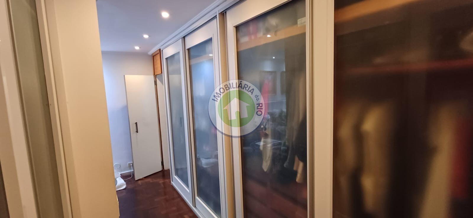 Cobertura à venda com 4 quartos, 400m² - Foto 42