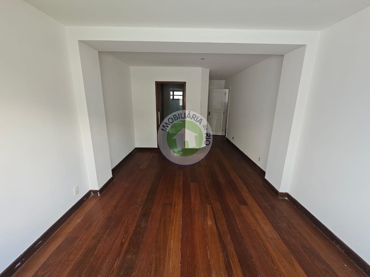 Apartamento à venda com 3 quartos, 147m² - Foto 12