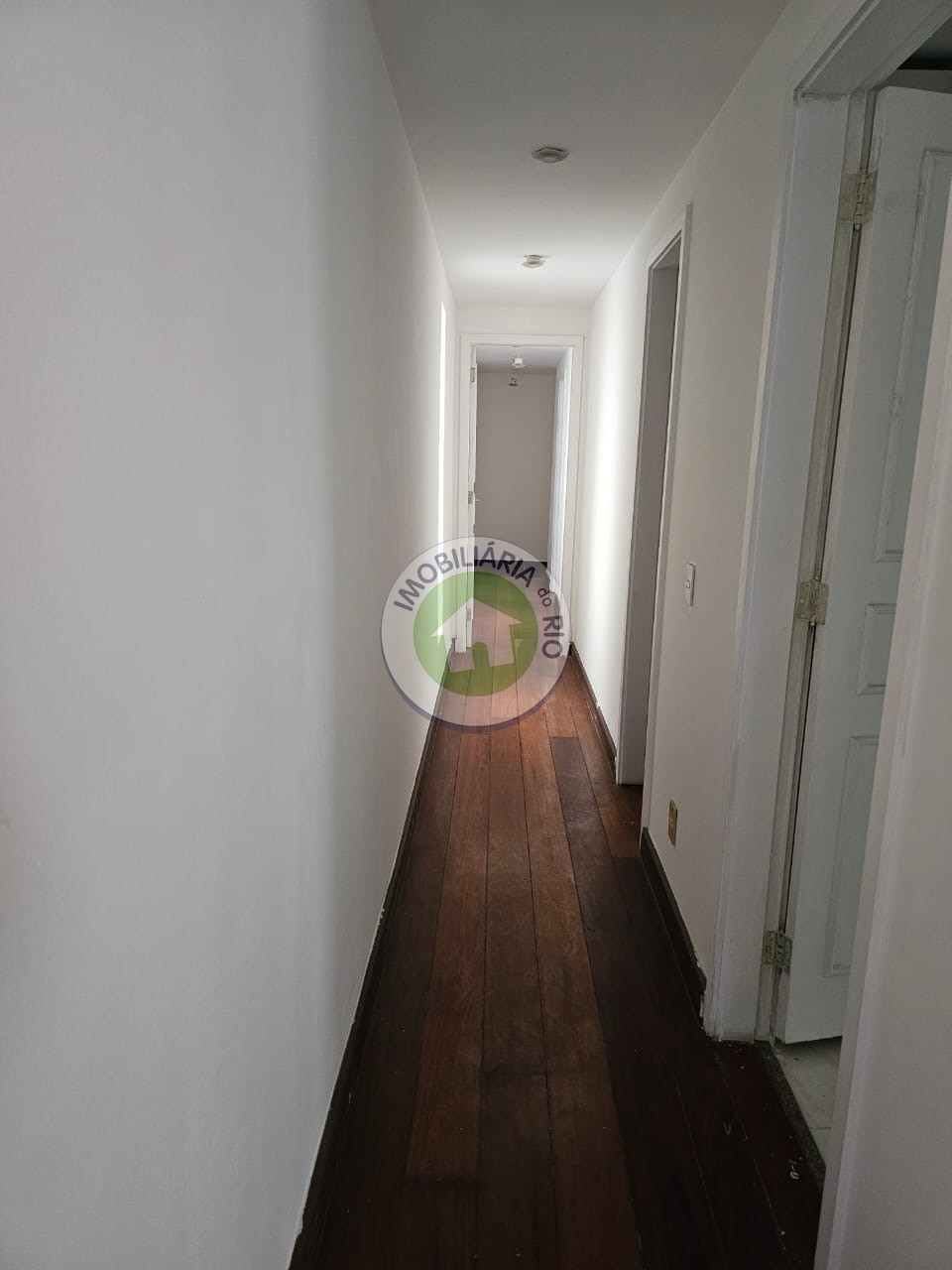 Apartamento à venda com 3 quartos, 147m² - Foto 9