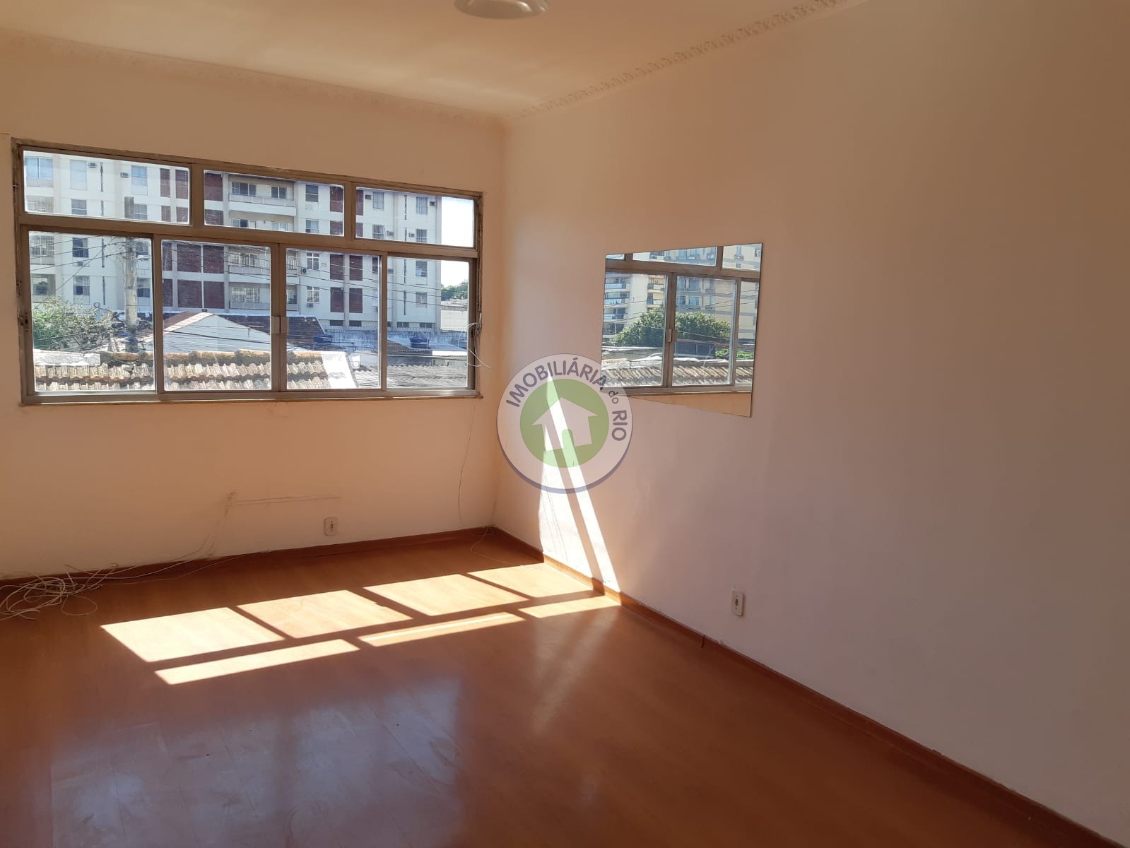 Apartamento à venda com 3 quartos, 74m² - Foto 4