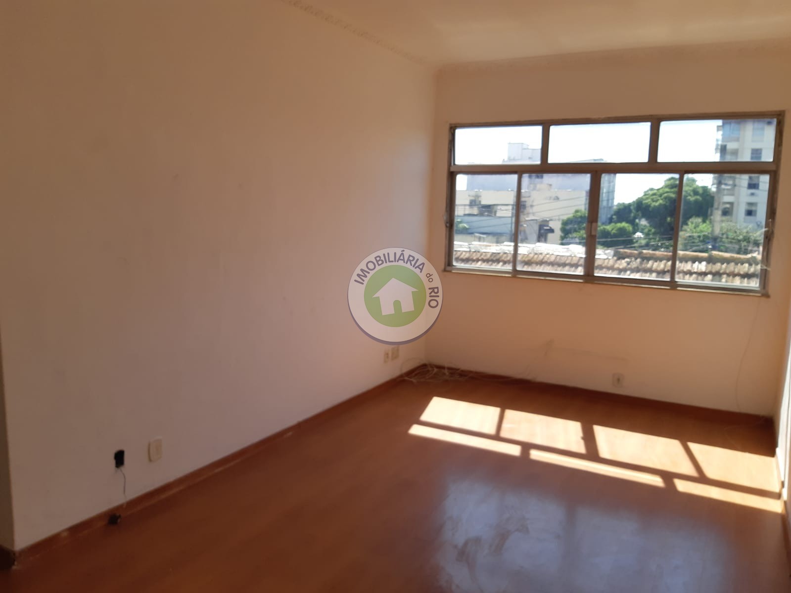 Apartamento à venda com 3 quartos, 74m² - Foto 3