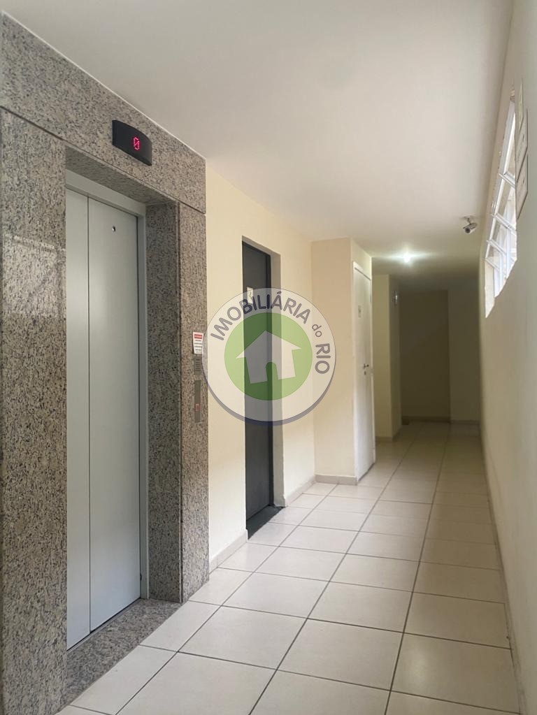 Apartamento à venda com 2 quartos, 60m² - Foto 18