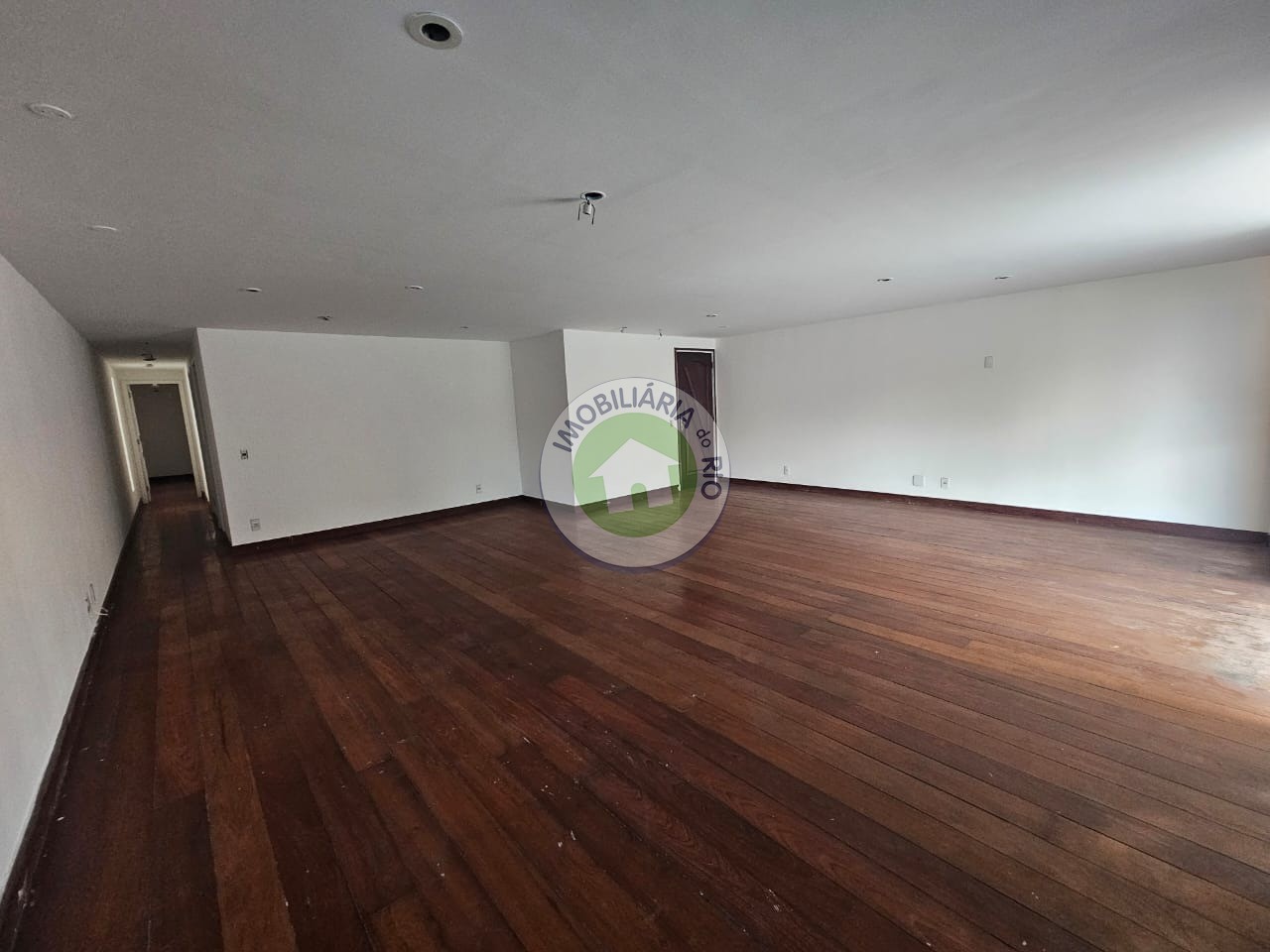 Apartamento à venda com 3 quartos, 147m² - Foto 7