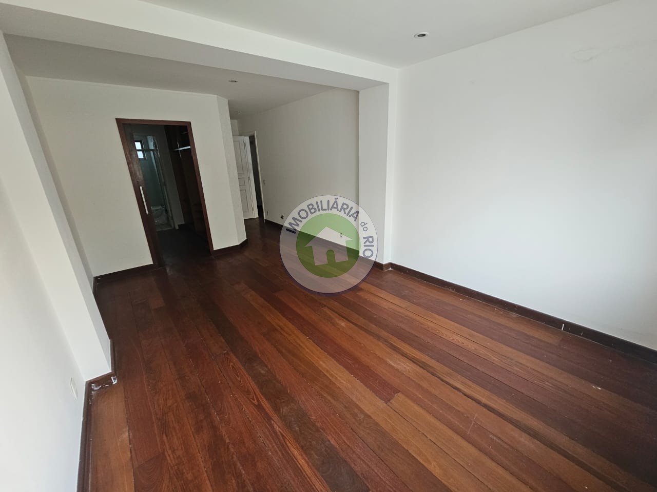 Apartamento à venda com 3 quartos, 147m² - Foto 10