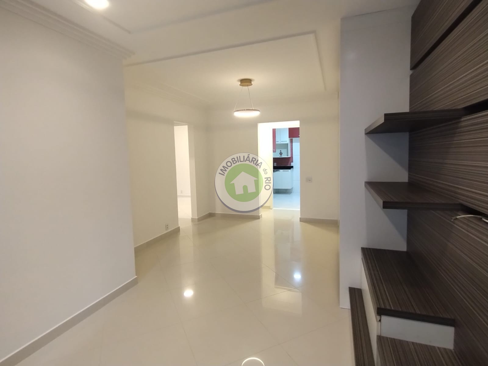 Apartamento à venda com 2 quartos, 86m² - Foto 2