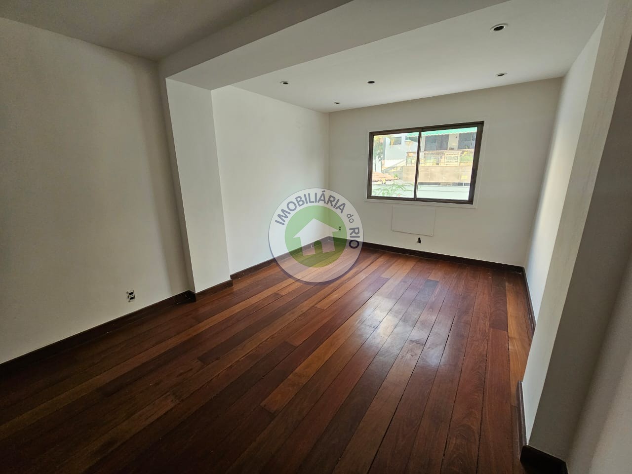 Apartamento à venda com 3 quartos, 147m² - Foto 11