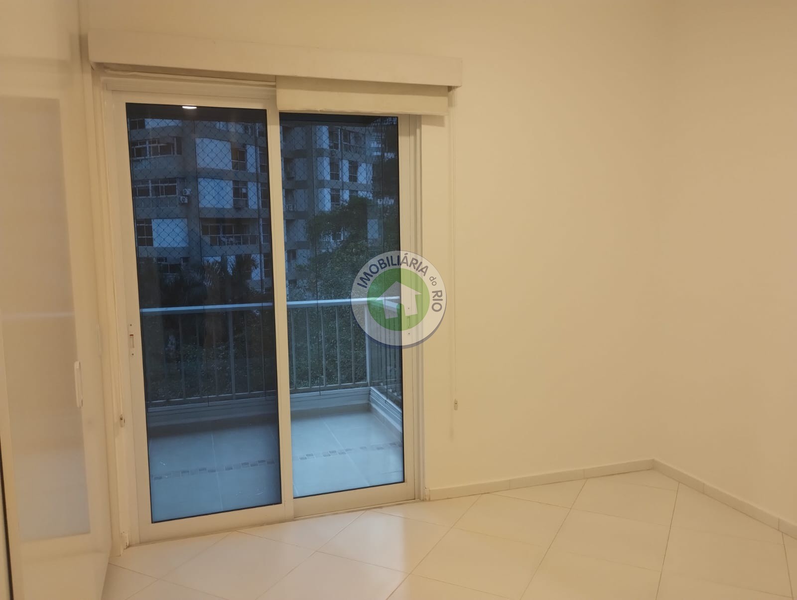 Apartamento à venda com 2 quartos, 86m² - Foto 26