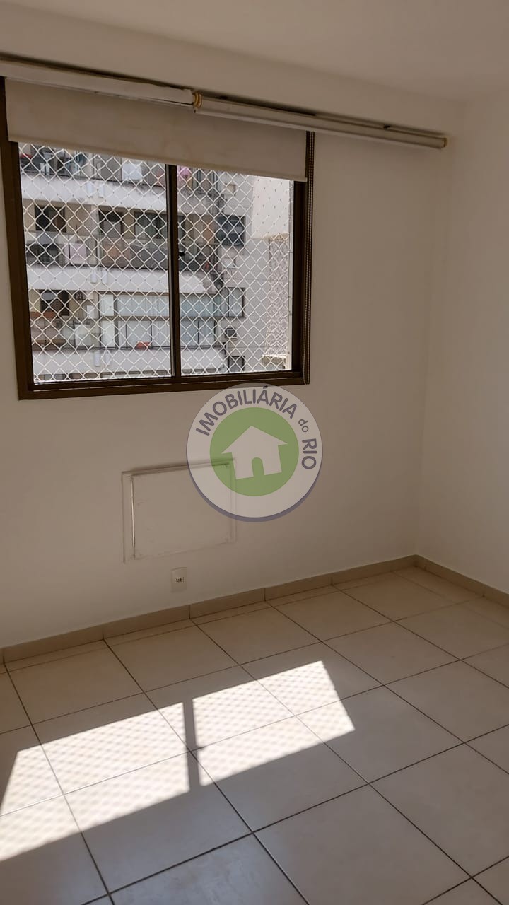 Apartamento à venda com 2 quartos, 62m² - Foto 12