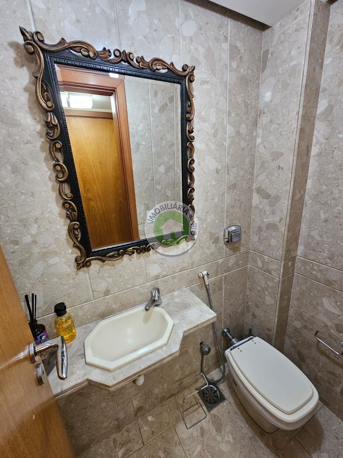 Apartamento à venda com 4 quartos, 222m² - Foto 12