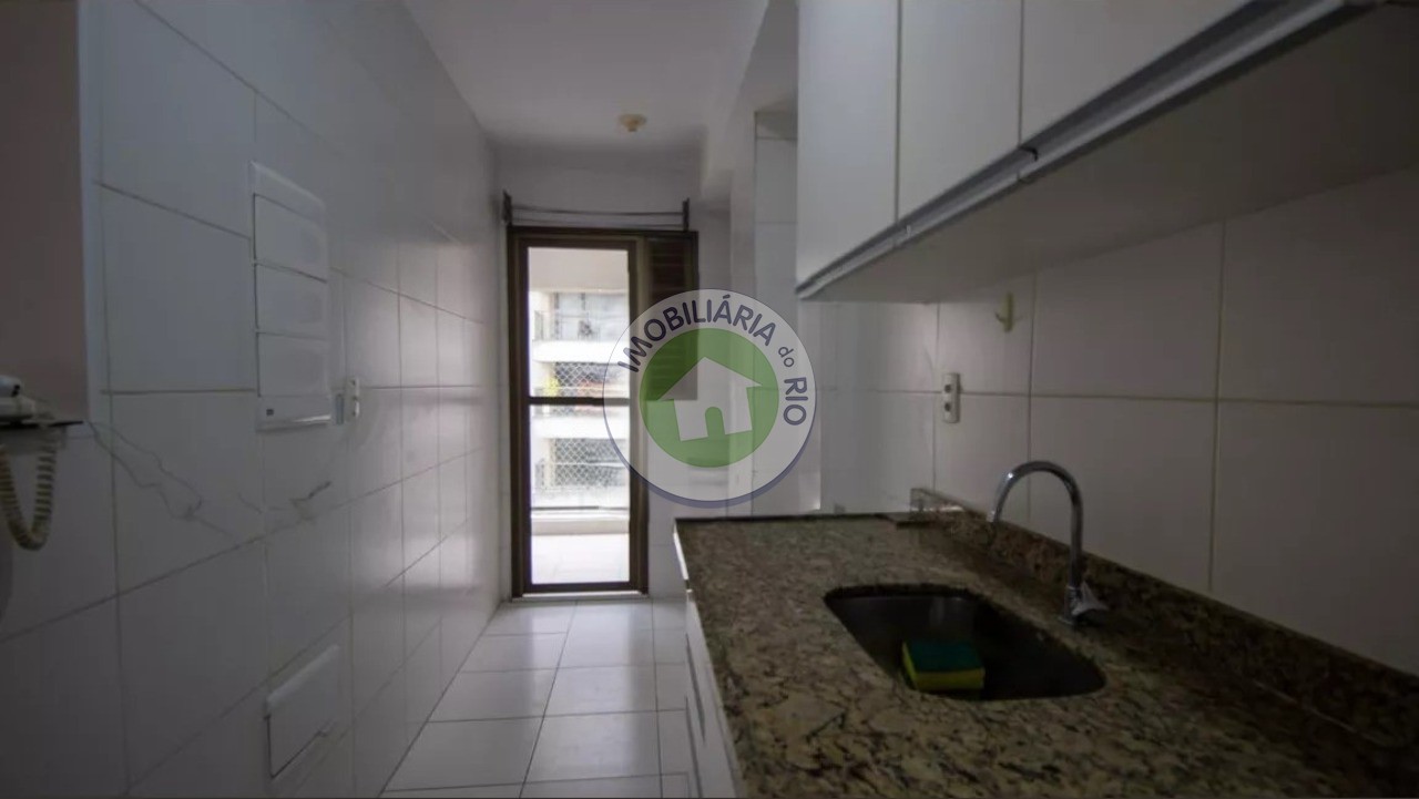 Apartamento à venda com 2 quartos, 62m² - Foto 18