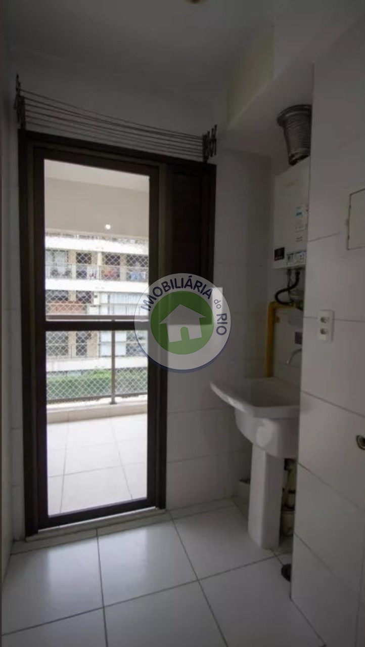 Apartamento à venda com 2 quartos, 62m² - Foto 19