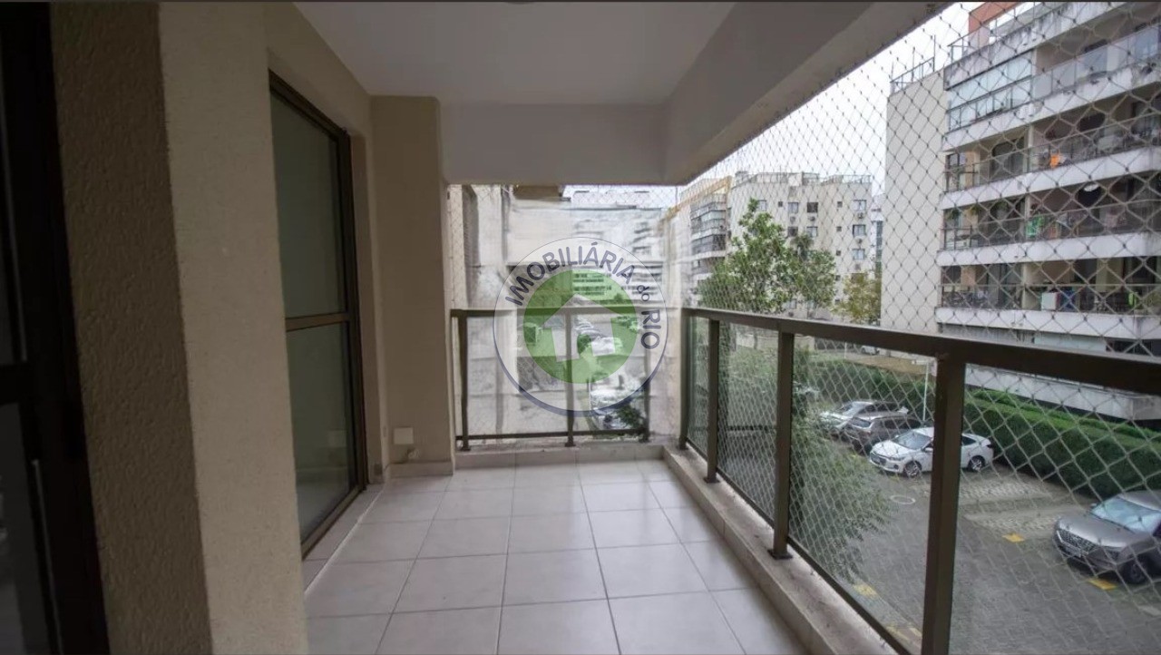 Apartamento à venda com 2 quartos, 62m² - Foto 2