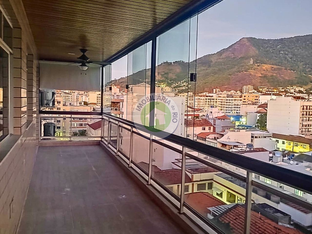 Cobertura à venda com 3 quartos, 244m² - Foto 3