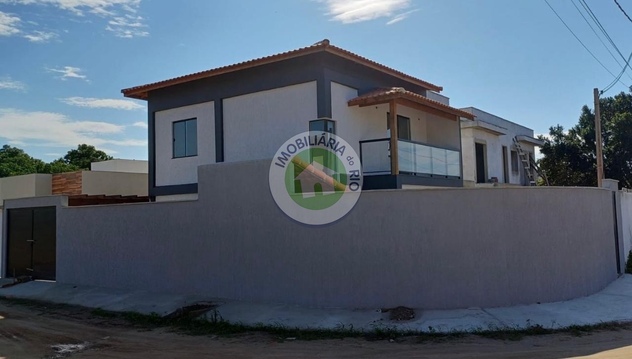 Casa à venda com 3 quartos, 190m² - Foto 1