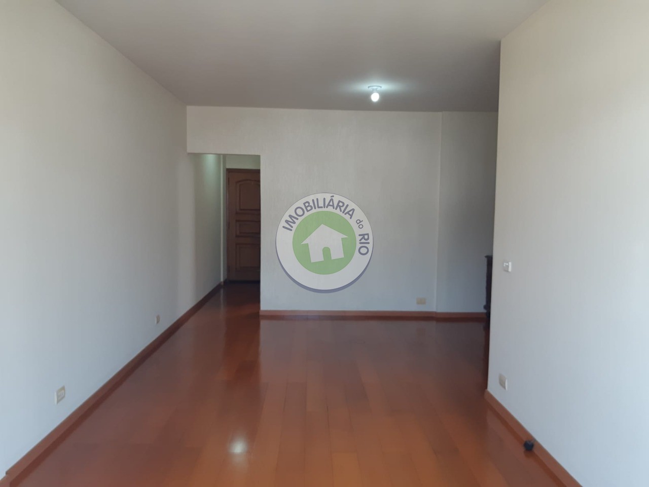 Apartamento à venda com 2 quartos, 87m² - Foto 4