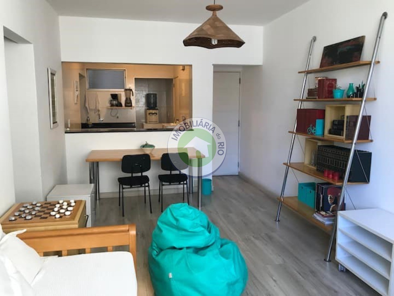 Apartamento à venda com 2 quartos, 65m² - Foto 4